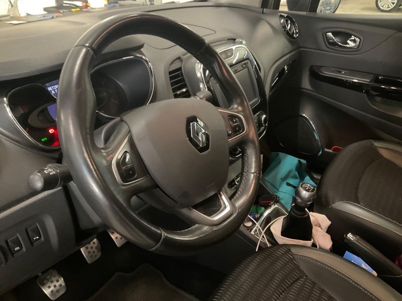 Renault Captur 0.9 Energy Intens 2016 – снимка 31