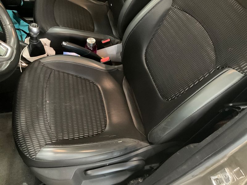 Renault Captur 0.9 Energy Intens 2016 – снимка 32