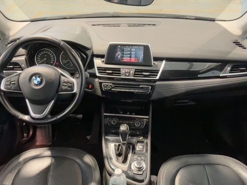 BMW 2er 218d Active Tourer Luxury Line 2015 – снимка 17