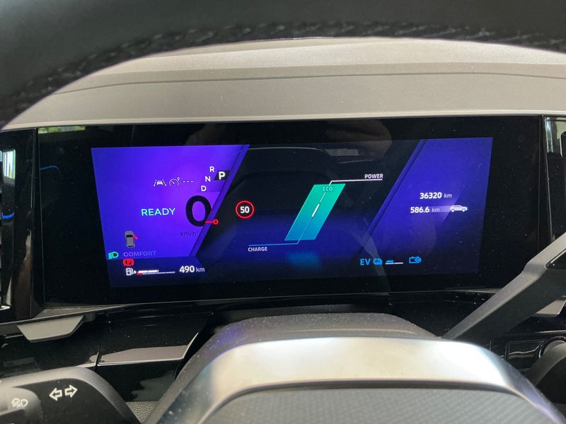 Renault Austral 1.2 Hybrid E-Tech Techno 2024 – снимка 18