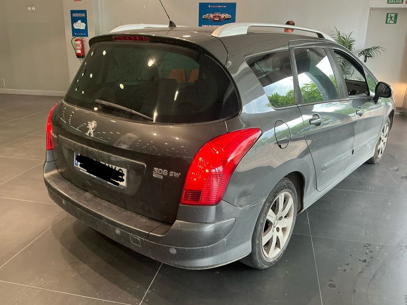 Peugeot 308 1.6 e-HDi Active 2014 – снимка 2