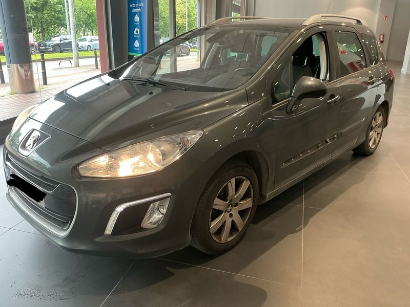 Peugeot 308 1.6 e-HDi Active 2014 – снимка 1