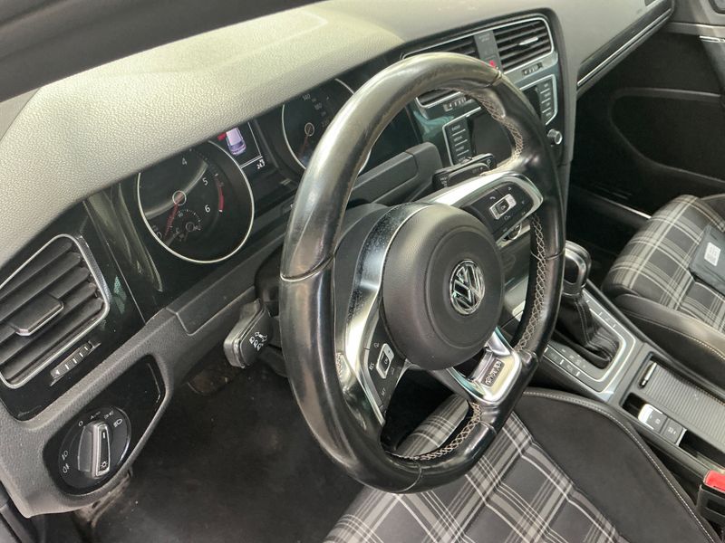 Volkswagen Golf VII 2.0 TDI GTD BlueMotion Tech 2015 – снимка 21