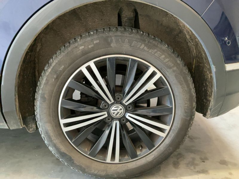 Volkswagen Tiguan 2.0 TDI Carat 4Motion BlueMotion Tech 2019 – снимка 5