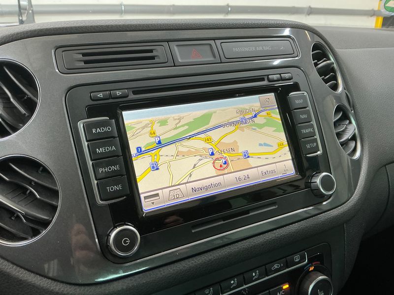 Volkswagen Tiguan 2.0 TDI Sport & Style 4Motion BlueMotion Tech 2012 – снимка 26