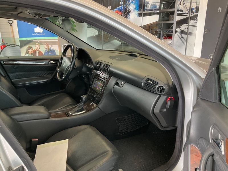 Mercedes-Benz C-Klasse C 220 CDI T Elegance 2001 – снимка 3