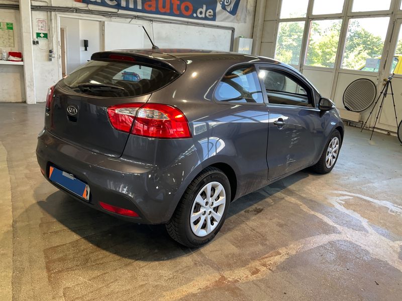 Kia Rio 1.2 Attract 2012 – снимка 2