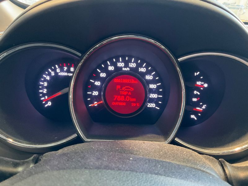 Kia Rio 1.2 Attract 2012 – снимка 4