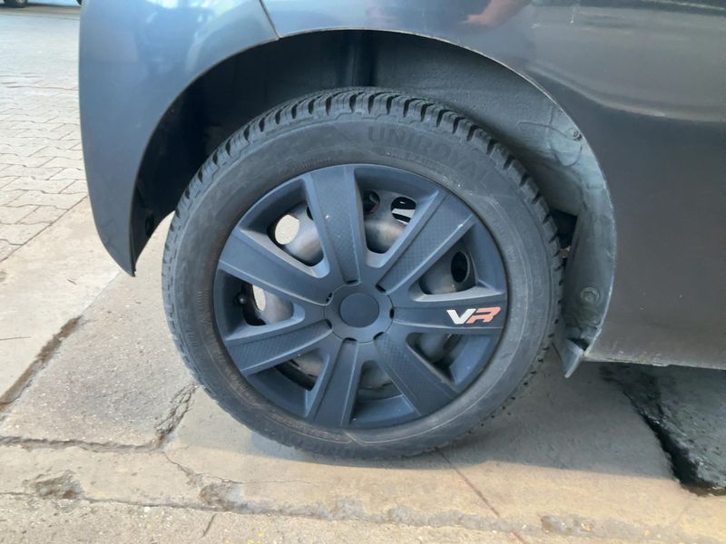 Toyota Aygo 1.0 X-Play 2015 – снимка 9