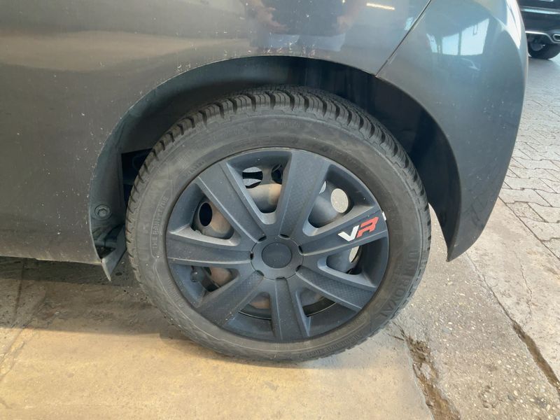 Toyota Aygo 1.0 X-Play 2015 – снимка 5