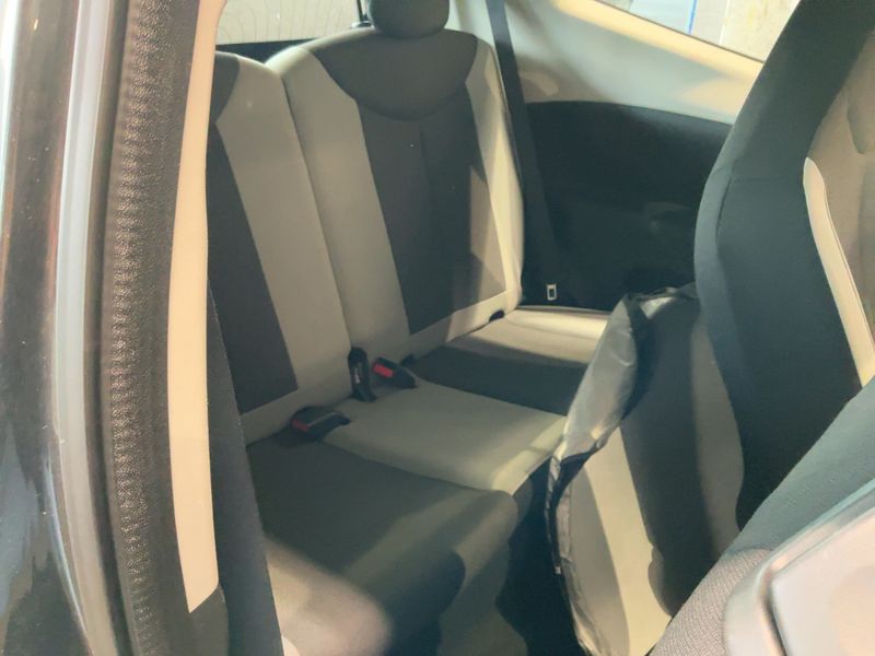 Toyota Aygo 1.0 X-Play 2015 – снимка 19