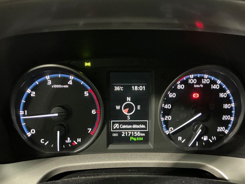 Toyota RAV 4 2.0 D-4D Design 2016 – снимка 18