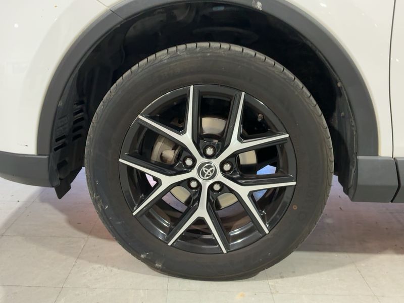 Toyota RAV 4 2.0 D-4D Design 2016 – снимка 3