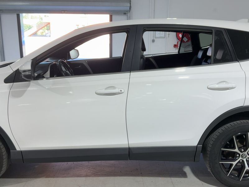 Toyota RAV 4 2.0 D-4D Design 2016 – снимка 4