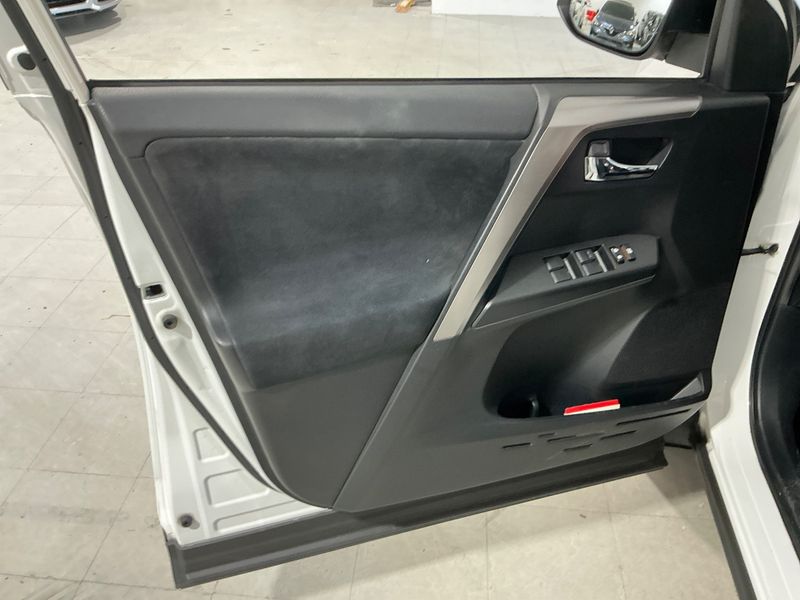 Toyota RAV 4 2.0 D-4D Design 2016 – снимка 24