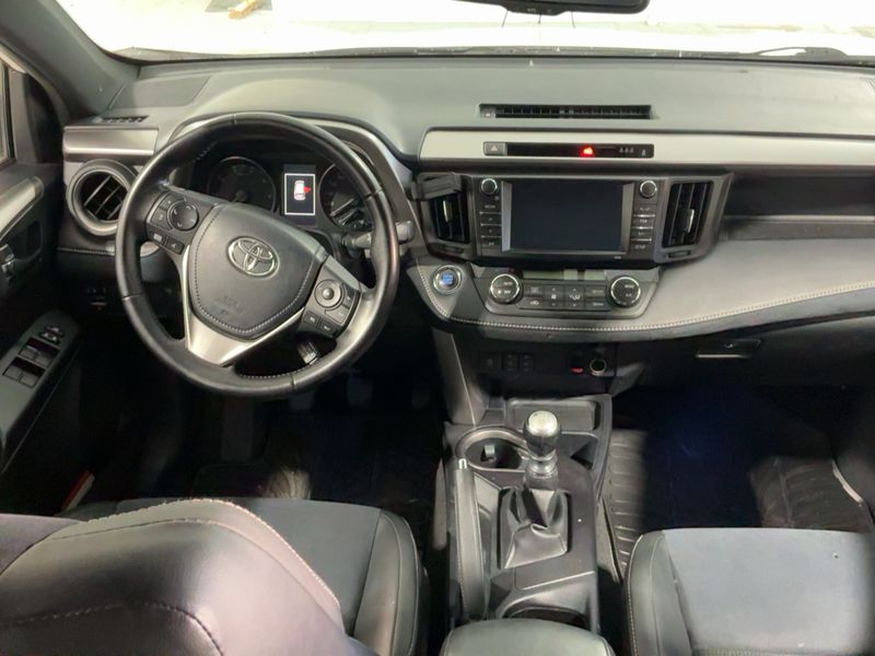 Toyota RAV 4 2.0 D-4D Design 2016 – снимка 17