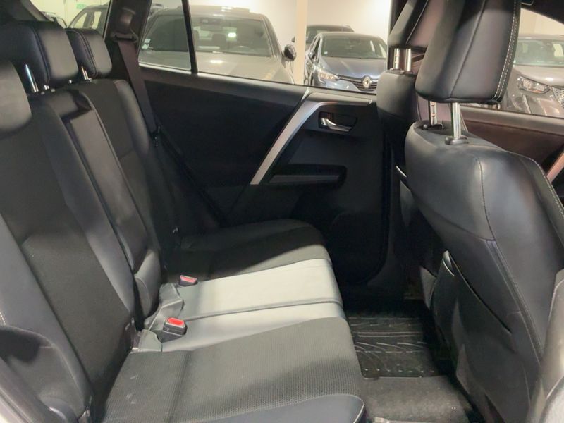 Toyota RAV 4 2.0 D-4D Design 2016 – снимка 19