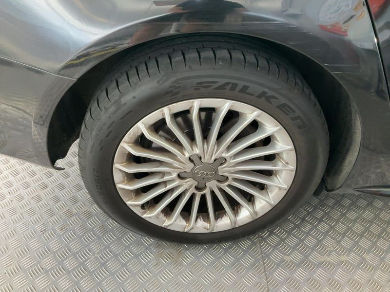 Audi A4 2.0 TDI quattro Daylight 2014 – снимка 18