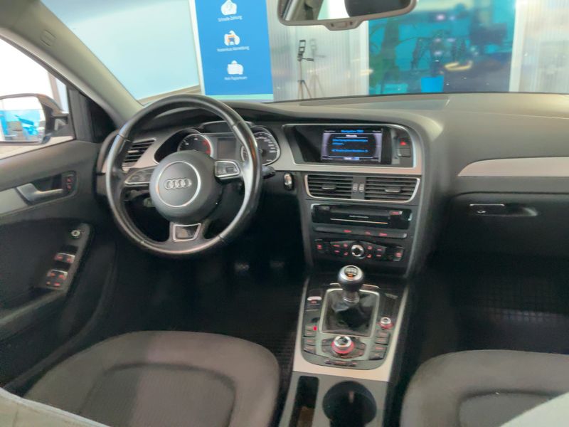 Audi A4 2.0 TDI quattro Daylight 2014 – снимка 12