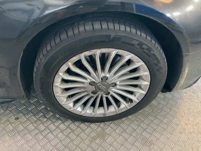 Audi A4 2.0 TDI quattro Daylight 2014 – снимка 19