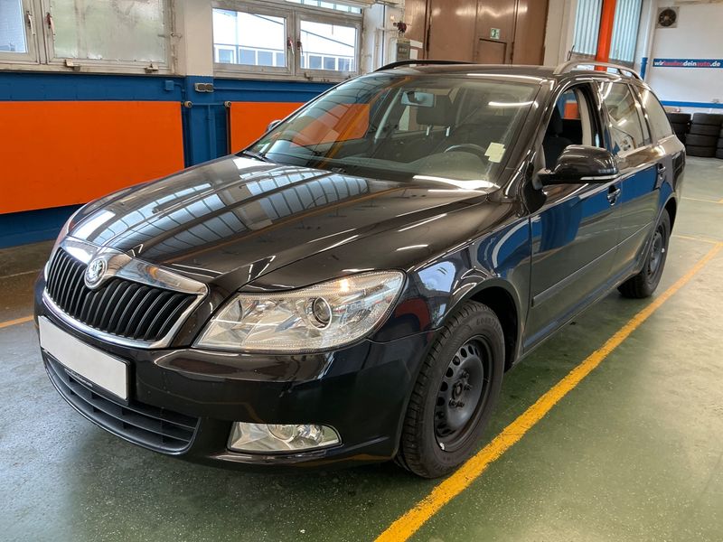 Skoda Octavia 1.6 TDI Ambition 2012 – снимка 1