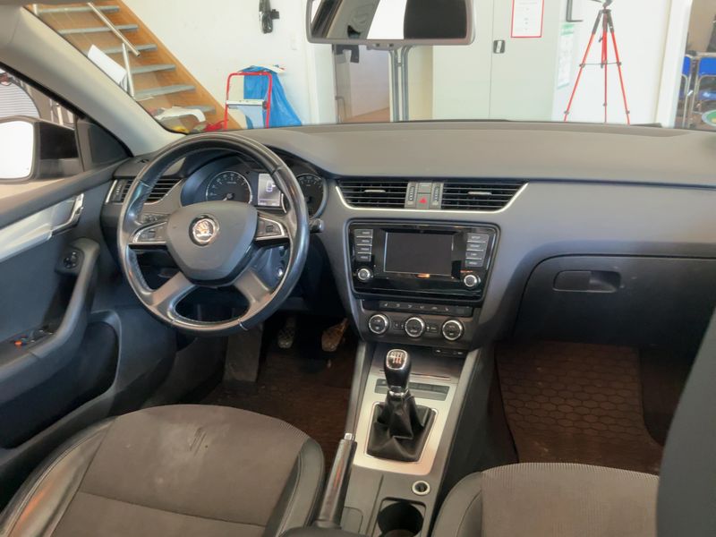 Skoda Octavia 2.0 TDI Elegance 2014 – снимка 18