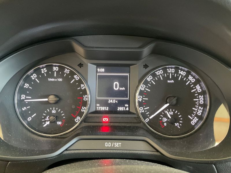 Skoda Octavia 2.0 TDI Elegance 2014 – снимка 19