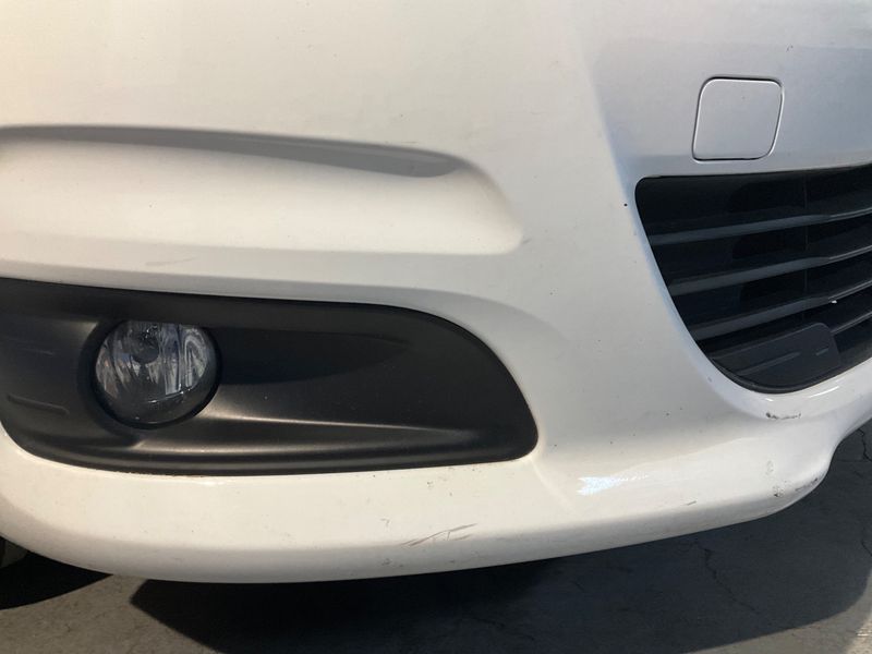 Citroen C4 1.6 Blue-HDi Feel Edition 2015 – снимка 33