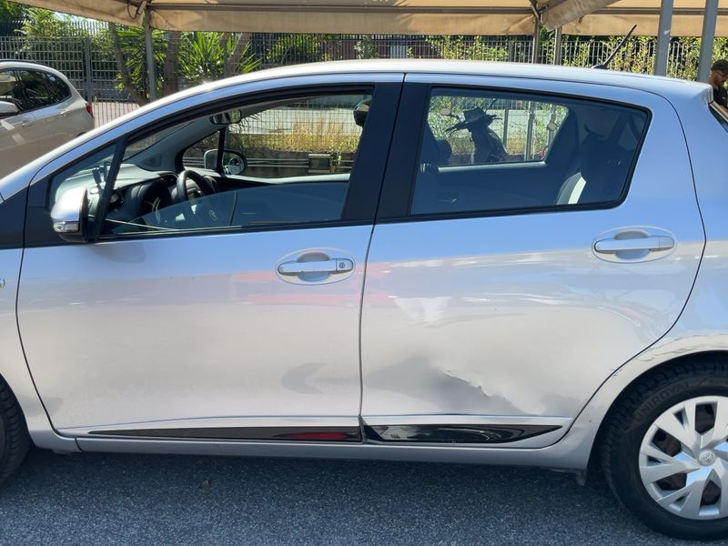 Toyota Yaris 1.5 Hybrid Active 2019 – снимка 4