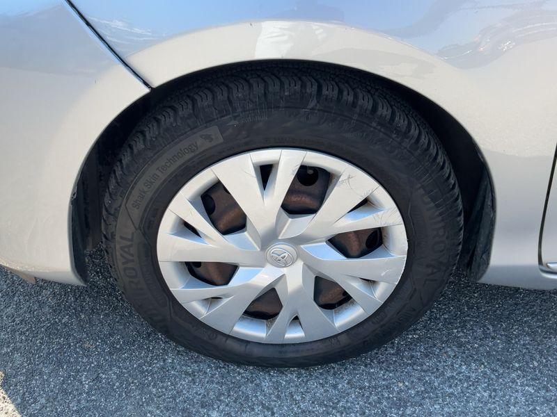 Toyota Yaris 1.5 Hybrid Active 2019 – снимка 3