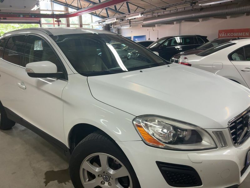 Volvo XC60 2.0 DRIVe Summum 2011 – снимка 12