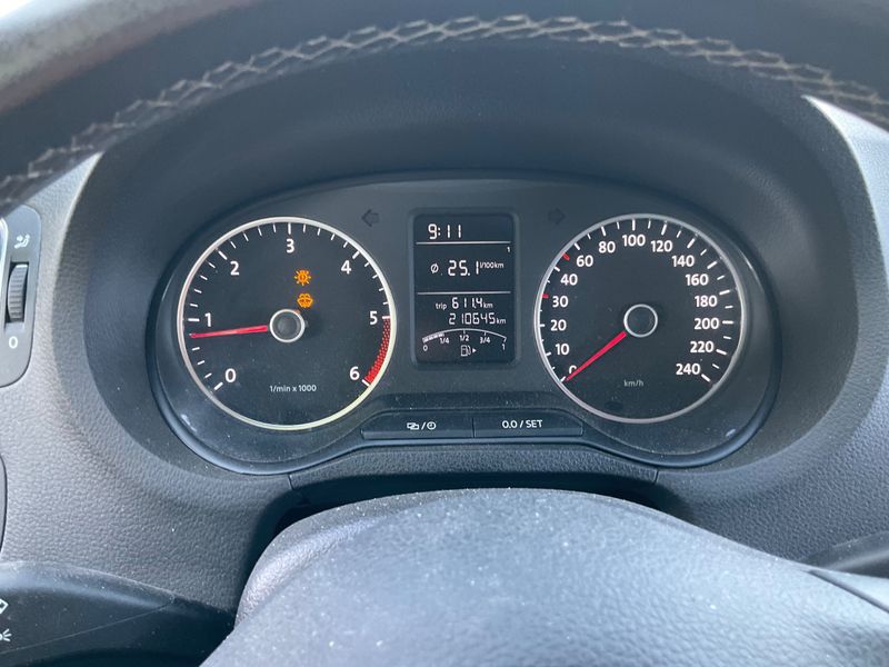 Volkswagen Polo 1.6 TDI Life 2014 – снимка 4