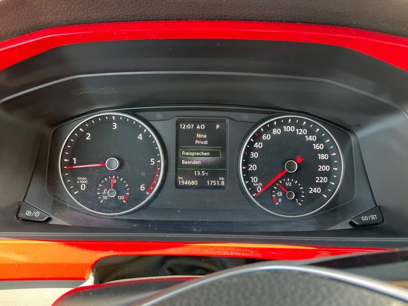 Volkswagen T6 Multivan 2.0 TDI Multivan Generation Six 4Motion 2018 – снимка 19