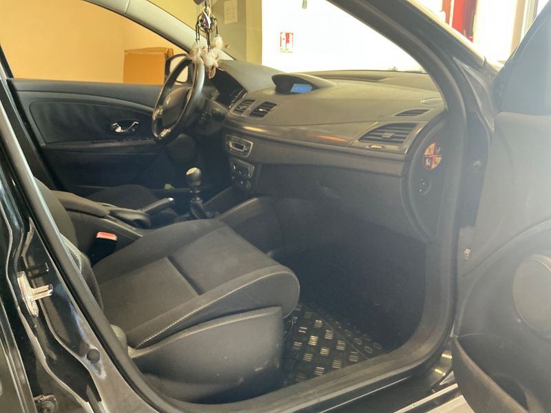 Renault Megane 1.5 dCi Limited 2013 – снимка 3