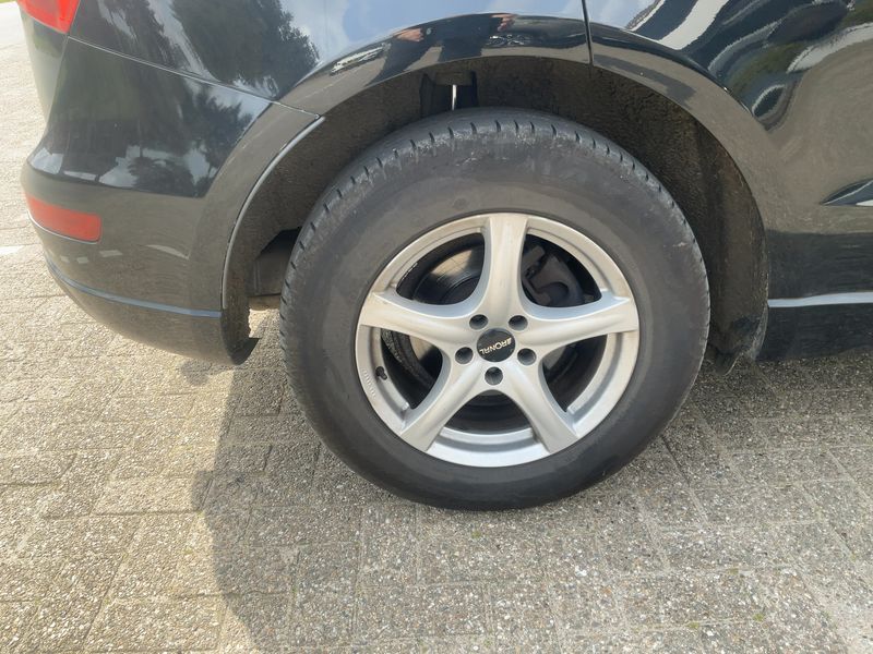 Audi Q5 2.0 TFSI quattro 2008 – снимка 9