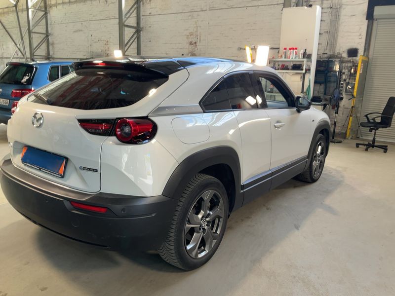 Mazda MX-30 e-Skyactiv 107 kW Advantage 2022 – снимка 8