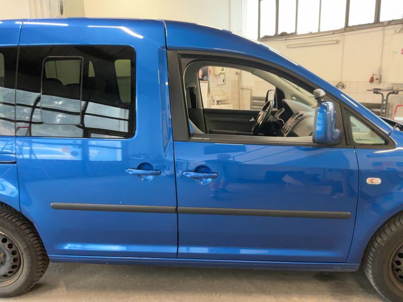 Volkswagen Caddy 1.6 Life Gewinner Caddy 2009 – снимка 10