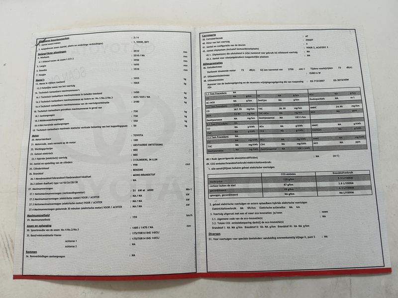 Toyota Yaris 1.0 VVT-i Comfort 2016 – снимка 21