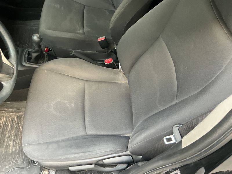 Toyota Yaris 1.0 VVT-i Comfort 2016 – снимка 25