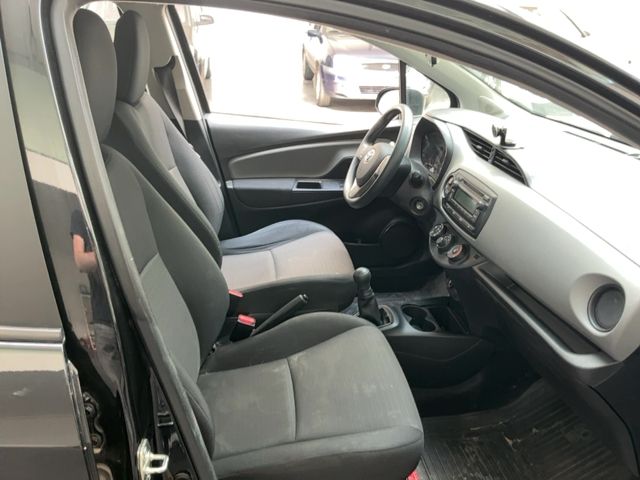 Toyota Yaris 1.0 VVT-i Comfort 2016 – снимка 16