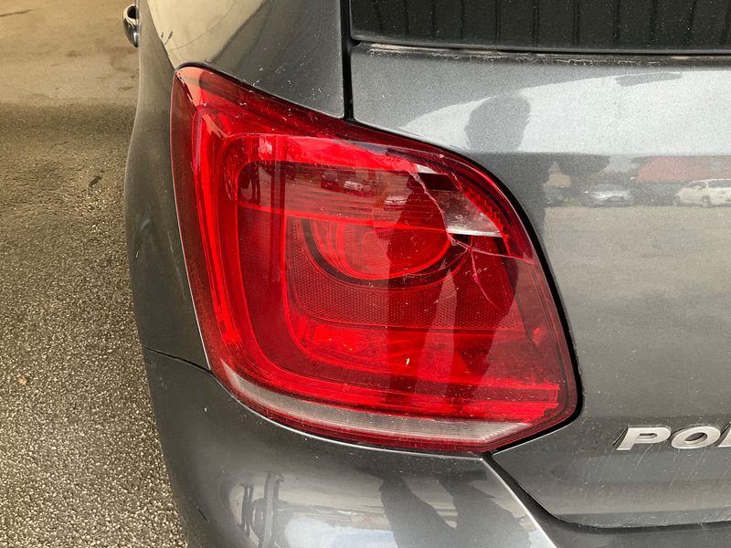 Volkswagen Polo 1.6 TDI Highline 2011 – снимка 35