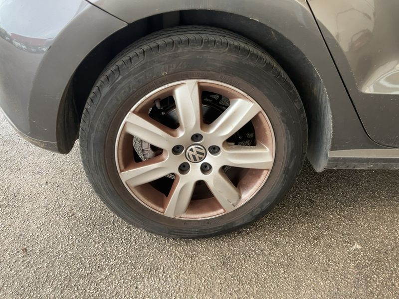 Volkswagen Polo 1.6 TDI Highline 2011 – снимка 9