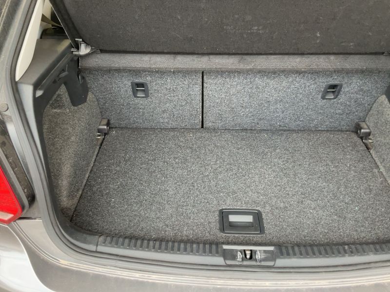 Volkswagen Polo 1.6 TDI Highline 2011 – снимка 15
