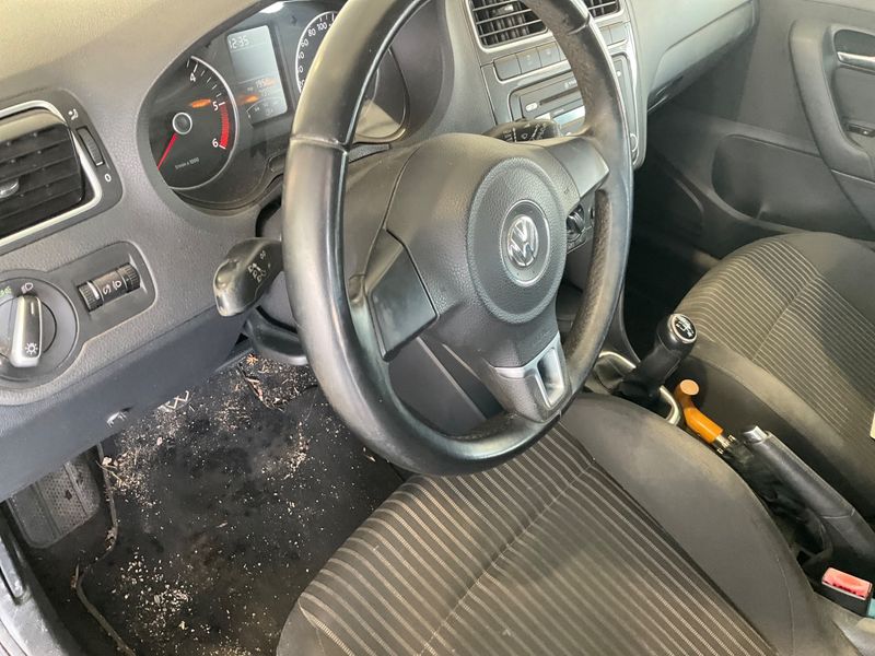 Volkswagen Polo 1.6 TDI Highline 2011 – снимка 28