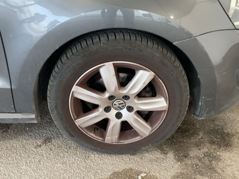 Volkswagen Polo 1.6 TDI Highline 2011 – снимка 11