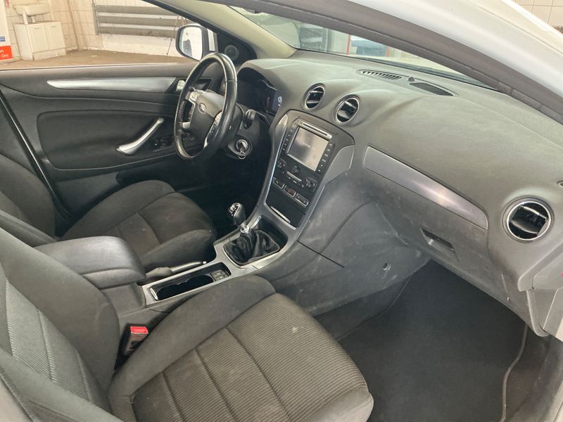Ford Mondeo 1.6 TDCi Titanium 2013 – снимка 3