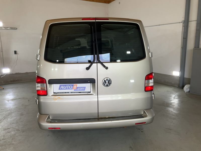 Volkswagen T5 Caravelle 2.5 TDI 4Motion 2008 – снимка 7