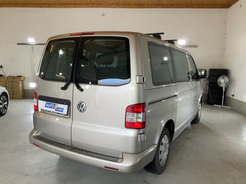 Volkswagen T5 Caravelle 2.5 TDI 4Motion 2008 – снимка 8