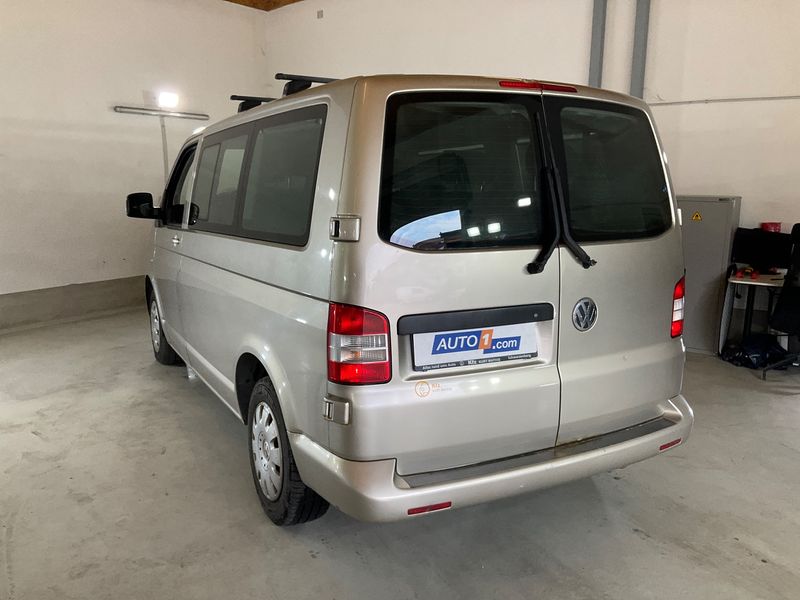 Volkswagen T5 Caravelle 2.5 TDI 4Motion 2008 – снимка 6