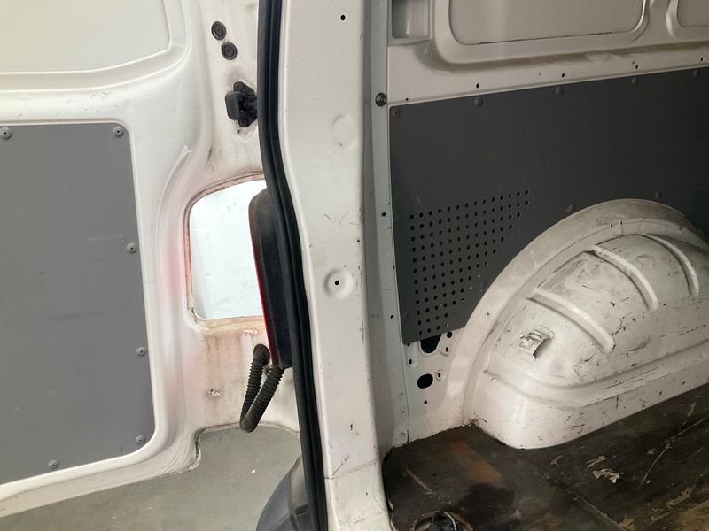 Volkswagen T5 Transporter 2.0 TDI Kasten lang 2013 – снимка 36